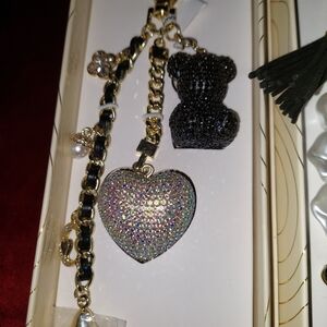 Gold and Black Heart Pendant Bracelet